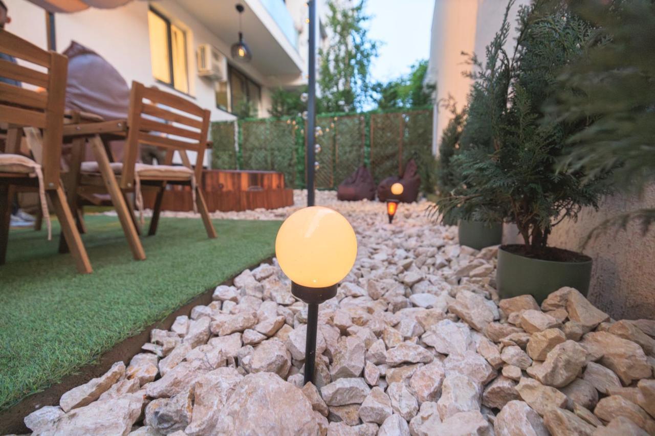 Downtown Hidden Garden With Jacuzzi In Bucharest Διαμέρισμα Εξωτερικό φωτογραφία